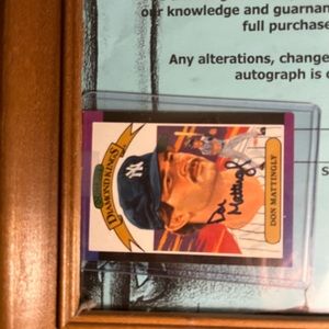 Signed Don Mattingly card with certificate of authenticity